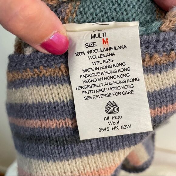 Vintage Woolrich Sweater Vest Stripe Western Aztec Granny Wool Green Size Medium - Picture 8 of 8